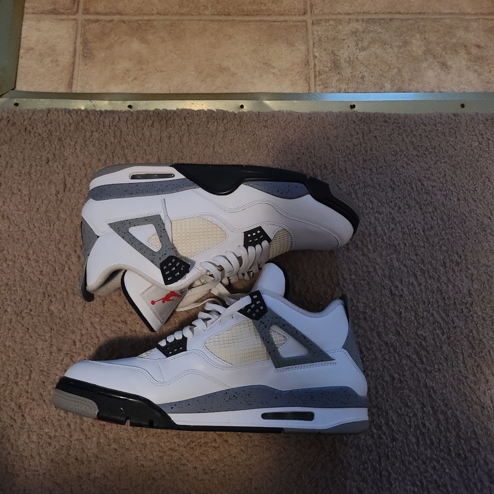Jordan 4's